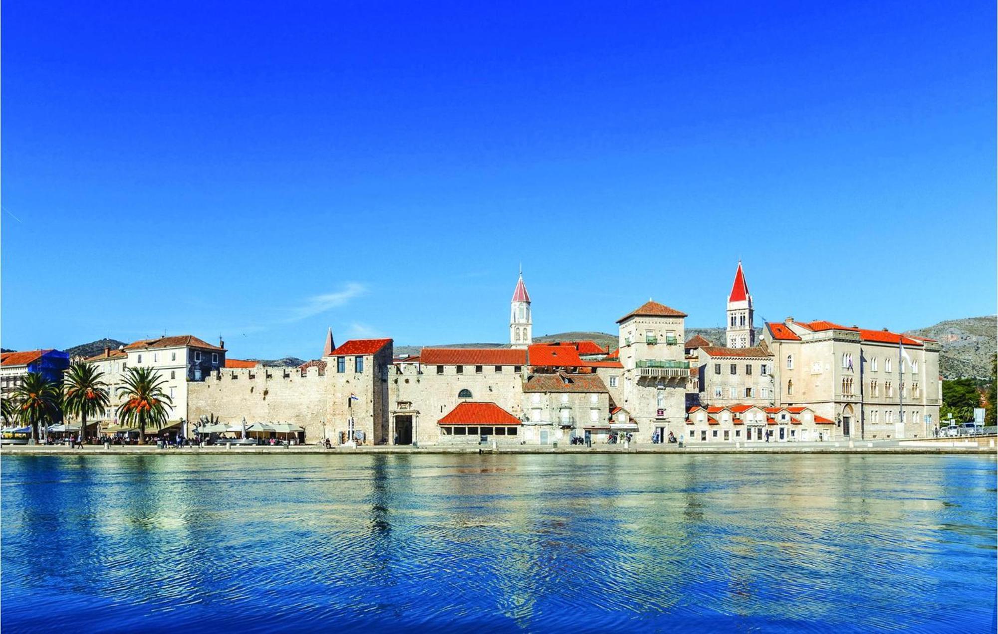 Lovely Apartment In Trogir With Kitchen Exterior photo