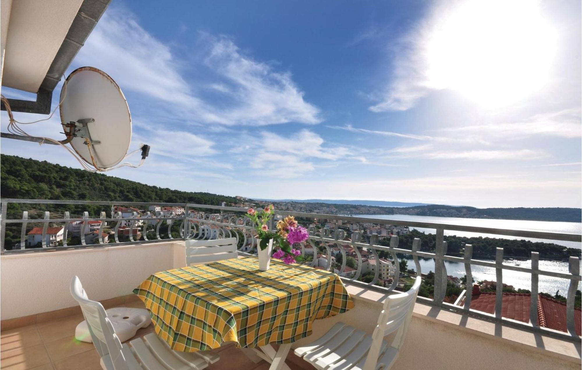 Lovely Apartment In Trogir With Kitchen Exterior photo